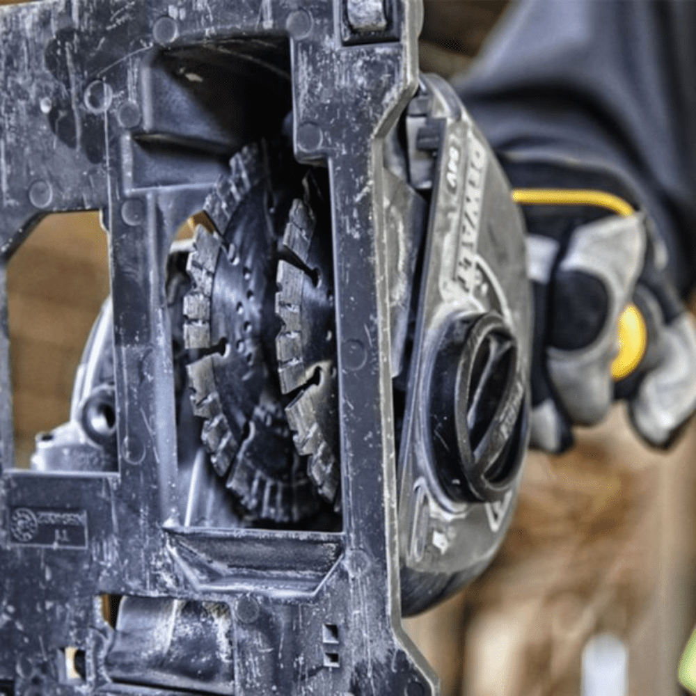 Masina de canelat in beton DeWalt DCG200T2-QW Masina de canelat in beton DeWalt DCG200T2-QW