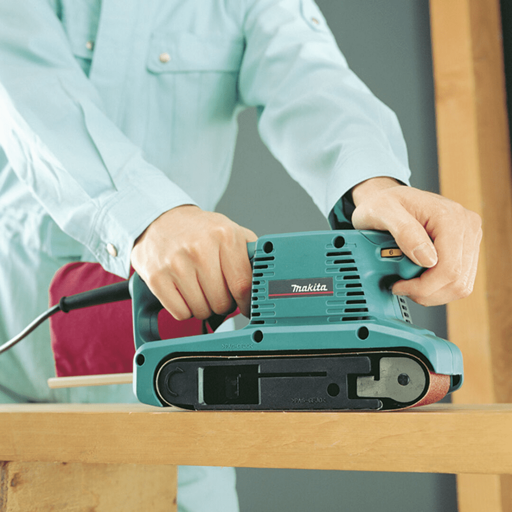 Slefuitor cu banda Makita 9911 Slefuitor cu banda Makita 9911