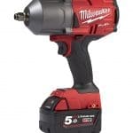 Masina de insurubat cu impact cu 2 acumulatori Milwaukee M18 FHIWF12-502CP