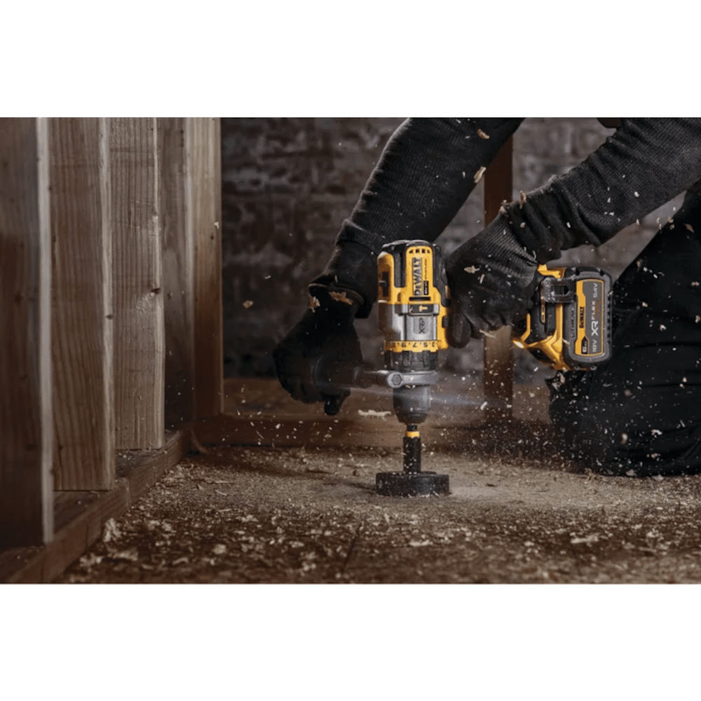 Masina de gaurit cu percutie fara acumulatori 54V DeWalt DCD999NT Masina de gaurit cu percutie fara acumulatori 54V DeWalt DCD999NT
