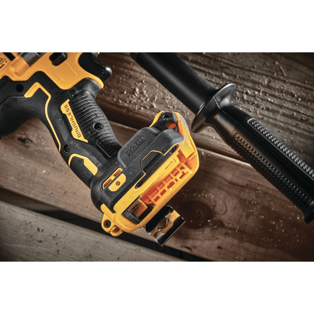 Masina de gaurit cu acumulator 9Ah DeWalt DCD999X1DT Masina de gaurit cu acumulator 9Ah DeWalt DCD999X1DT