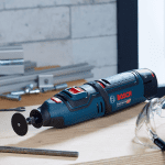 Polizor drept cu 2 acumulatori Bosch GRO 12V-35