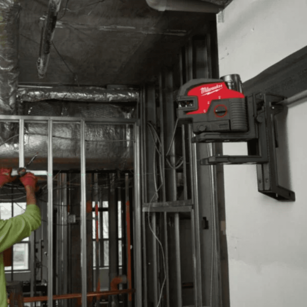 Nivela laser verde cu linie incrucisata fara acumulatori Milwaukee M12CLL4P-0C Nivela laser verde cu linie incrucisata fara acumulatori Milwaukee M12CLL4P-0C